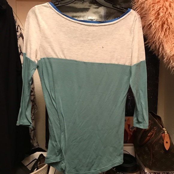 Colorblock Quarter Sleeve - Picture 3 of 3